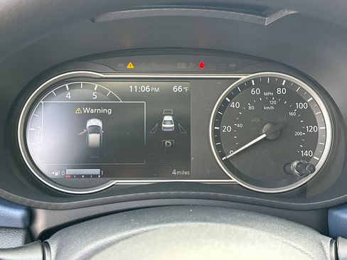 New 2025 Nissan Versa SV w/ Trunk Package FWD image 26