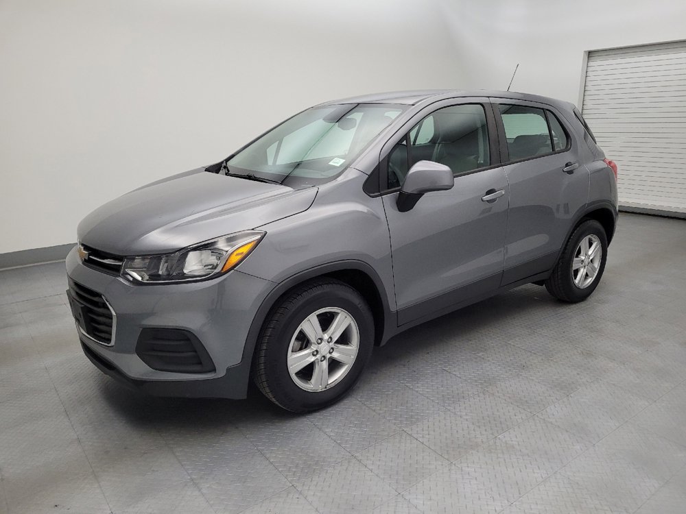 Used 2020 Chevrolet Trax LS FWD image 2