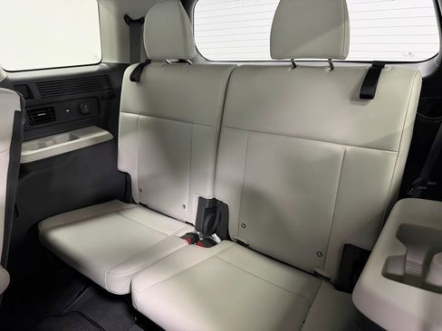 Used 2025 Hyundai Santa Fe Calligraphy image 24