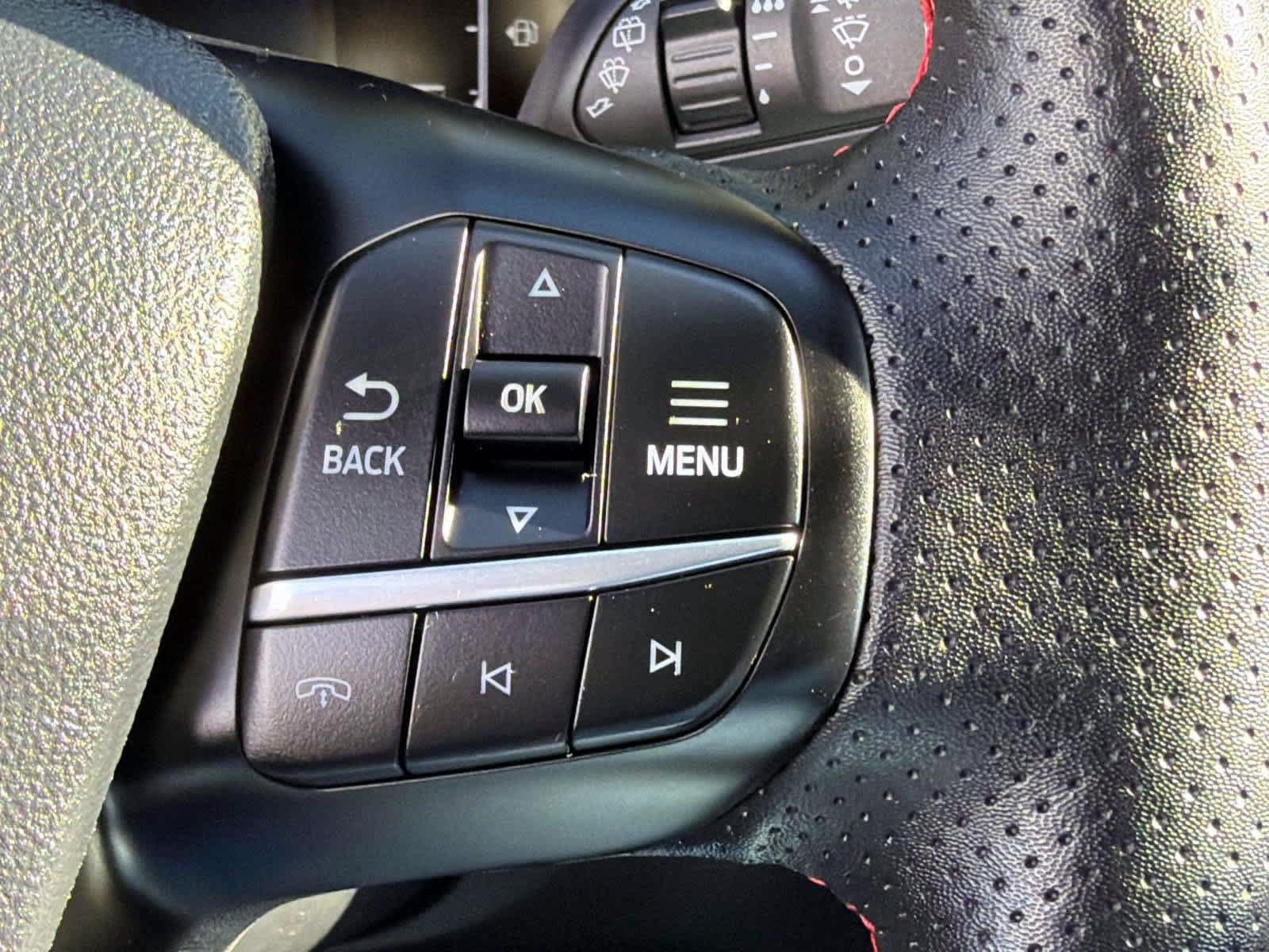 Used 2024 Ford Escape ST-Line w/ Tech Pack #1 FWD image 16
