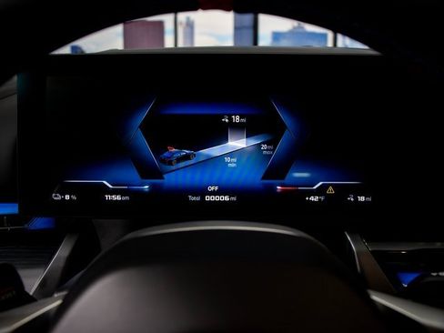 Used 2025 BMW i5 M60 w/ Premium Package image 17