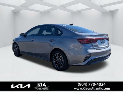 Used 2023 Kia Forte LXS image 5