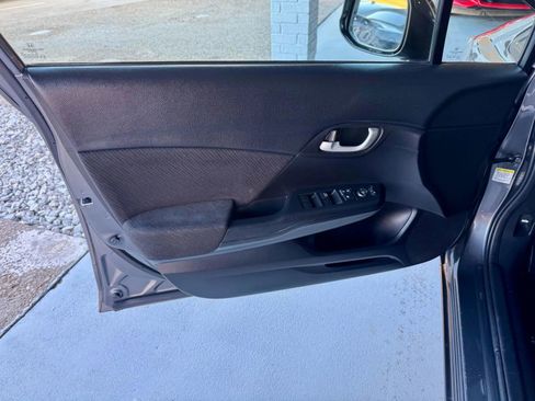 Used 2013 Honda Civic LX image 9