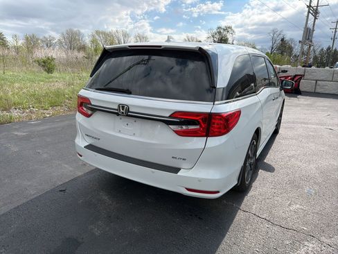 Used 2023 Honda Odyssey Elite image 8