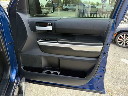 Used 2015 Toyota Tundra SR5 w/ TRD Off Road Package image 18