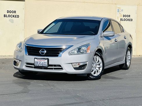 Used 2014 Nissan Altima 2.5 S FWD image 4