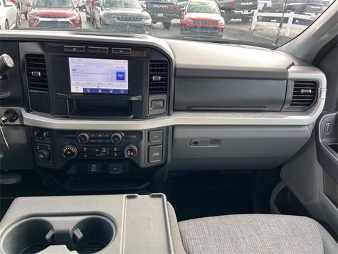 Used 2024 Ford F250 XLT image 15