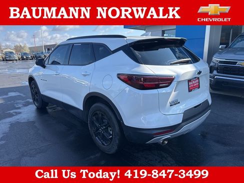Used 2024 Chevrolet Blazer LT w/ Convenience Package image 3
