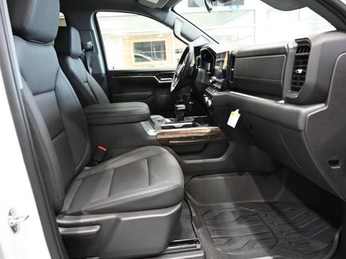 New 2026 GMC Sierra 1500 Elevation w/ Elevation Premium Package image 13