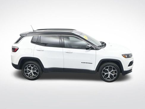 Used 2024 Jeep Compass Limited image 24