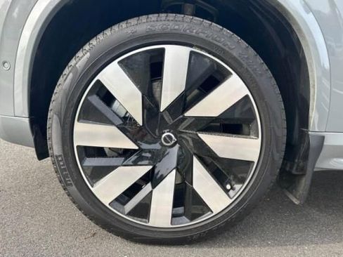 Used 2024 Volvo XC90 T8 Ultimate w/ Lounge Package AWD/4WD image 7