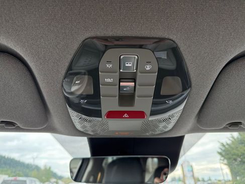 Certified 2024 Kia EV9 Wind AWD/4WD image 26