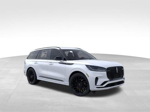 New 2026 Lincoln Aviator Reserve AWD/4WD image 8