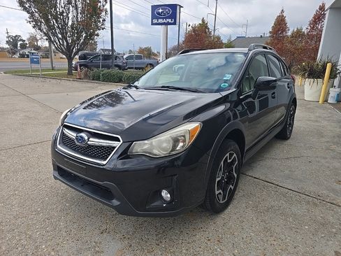Used 2017 Subaru Crosstrek 2.0i Limited w/ Popular Package #2 image 2