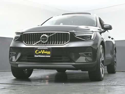 Used 2024 Volvo XC40 B5 Ultimate w/ Protection Package Premier image 51