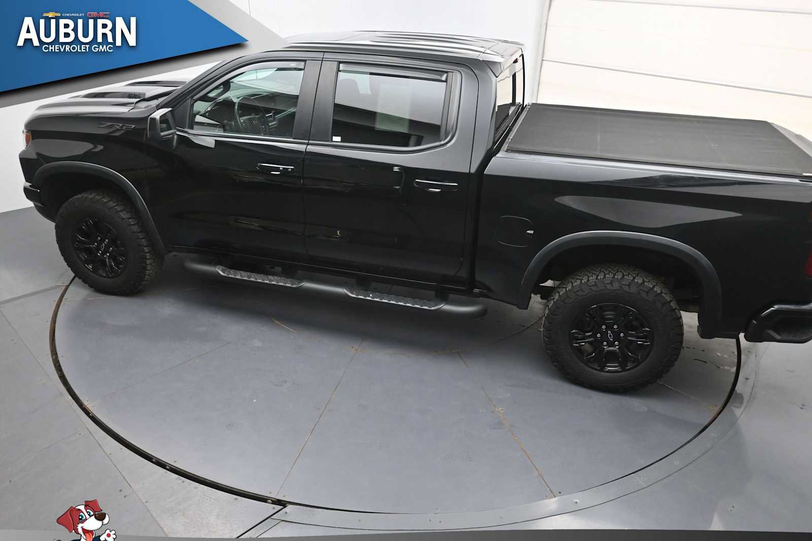 Used 2024 Chevrolet Silverado 1500 ZR2 w/ Technology Package AWD/4WD image 31