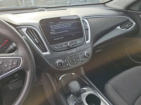 Used 2023 Chevrolet Malibu LT image 19