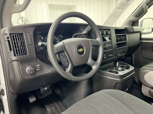 Used 2025 Chevrolet Express 2500 w/ Driver Convenience Package RWD image 10