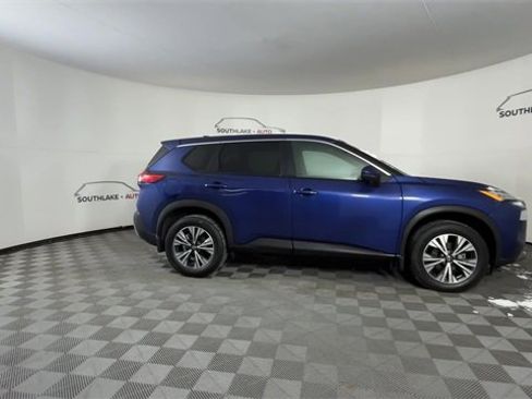 Certified 2022 Nissan Rogue SV image 9