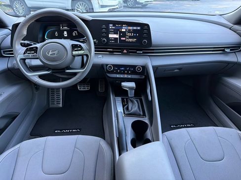 Used 2025 Hyundai Elantra Sport FWD image 22
