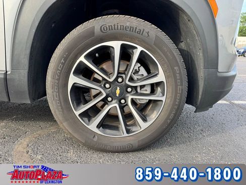 Used 2025 Chevrolet TrailBlazer LT AWD/4WD image 22