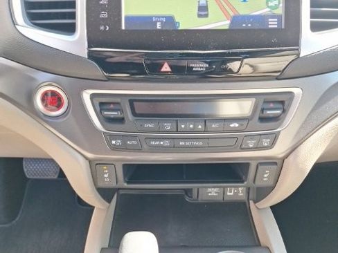 Used 2018 Honda Ridgeline RTL-T image 15