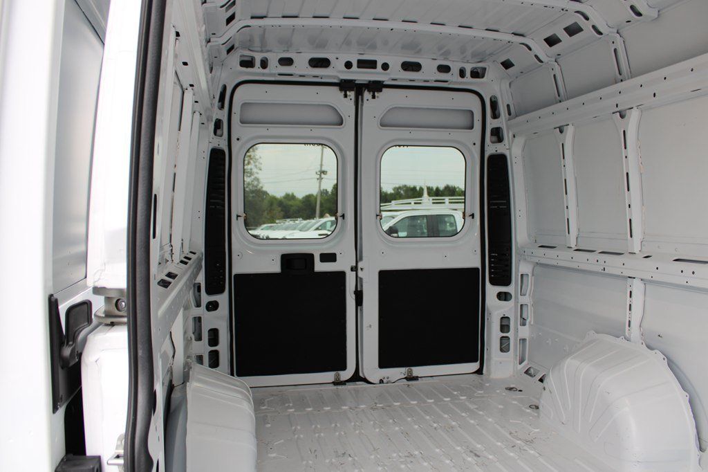 Used 2024 RAM ProMaster 3500 w/ Quick Order Package 22G SLT FWD image 14
