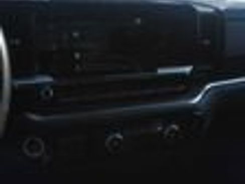 Used 2025 GMC Sierra 1500 SLT RWD image 16