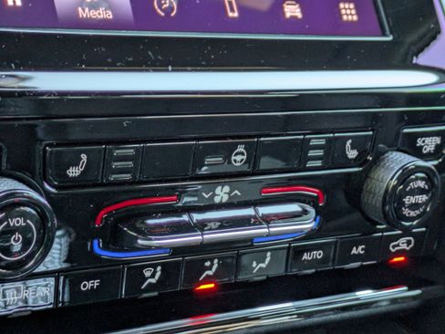 New 2025 Jeep Grand Cherokee L Altitude AWD/4WD image 26
