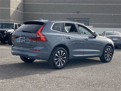 Certified 2023 Volvo XC60 B5 Core w/ Climate Package image 7