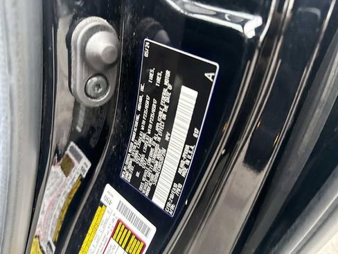 Used 2024 Toyota Sienna XLE image 25