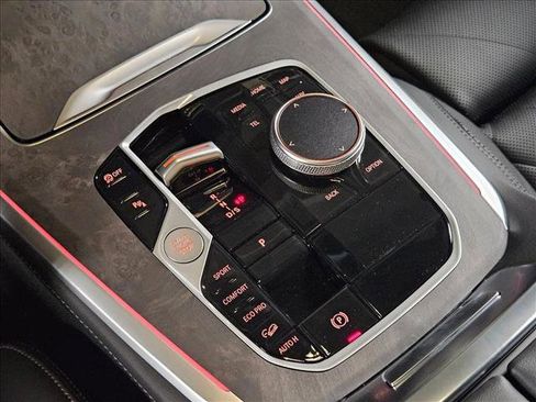 Used 2026 BMW X5 xDrive40i w/ Climate Comfort Package image 11