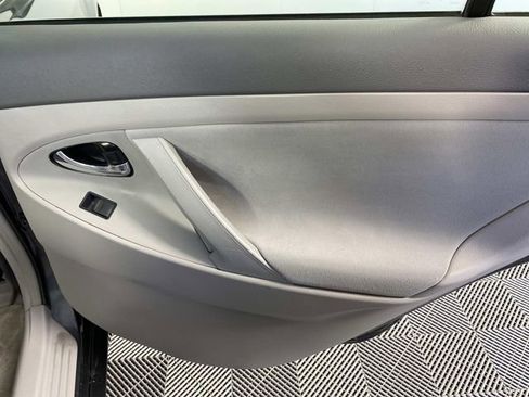 Used 2007 Toyota Camry FWD image 23