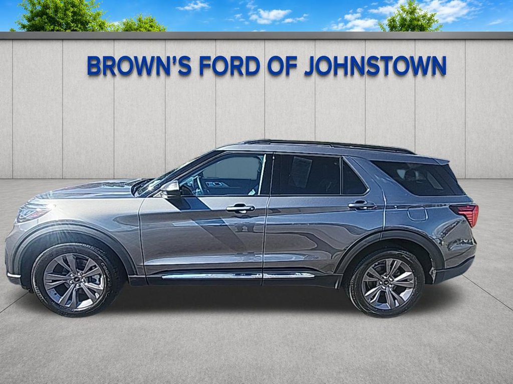 Used 2025 Ford Explorer Active w/ Active Comfort Package AWD/4WD image 5
