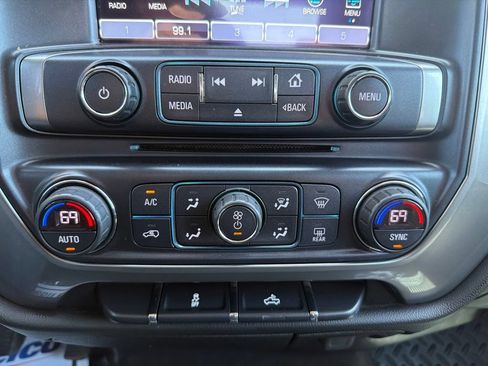 Used 2018 Chevrolet Silverado 1500 LT w/ All Star Edition AWD/4WD image 26