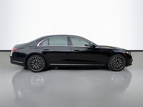 Used 2023 Mercedes-Benz S 580 4MATIC Sedan image 6