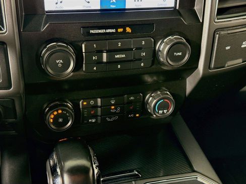 Used 2019 Ford F150 XLT w/ Equipment Group 302A Luxury AWD/4WD image 10