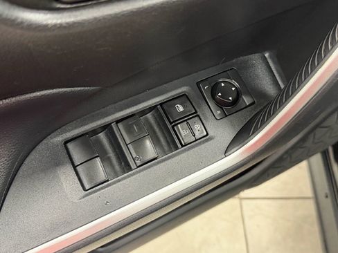 Used 2021 Toyota RAV4 LE w/ Carpet Mat Package (TMS) AWD/4WD image 22