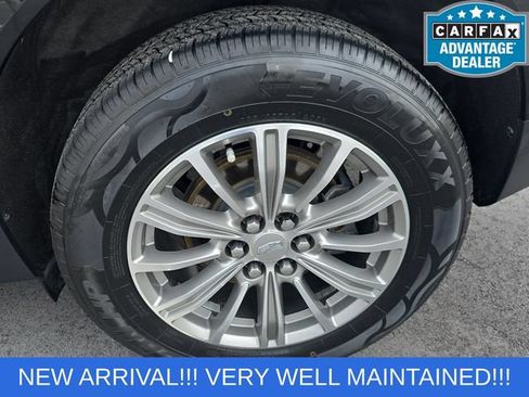 Used 2017 Cadillac XT5 Luxury w/ Driver Awareness Package FWD image 23