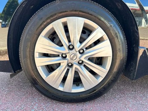 Used 2025 Nissan Sentra S image 27