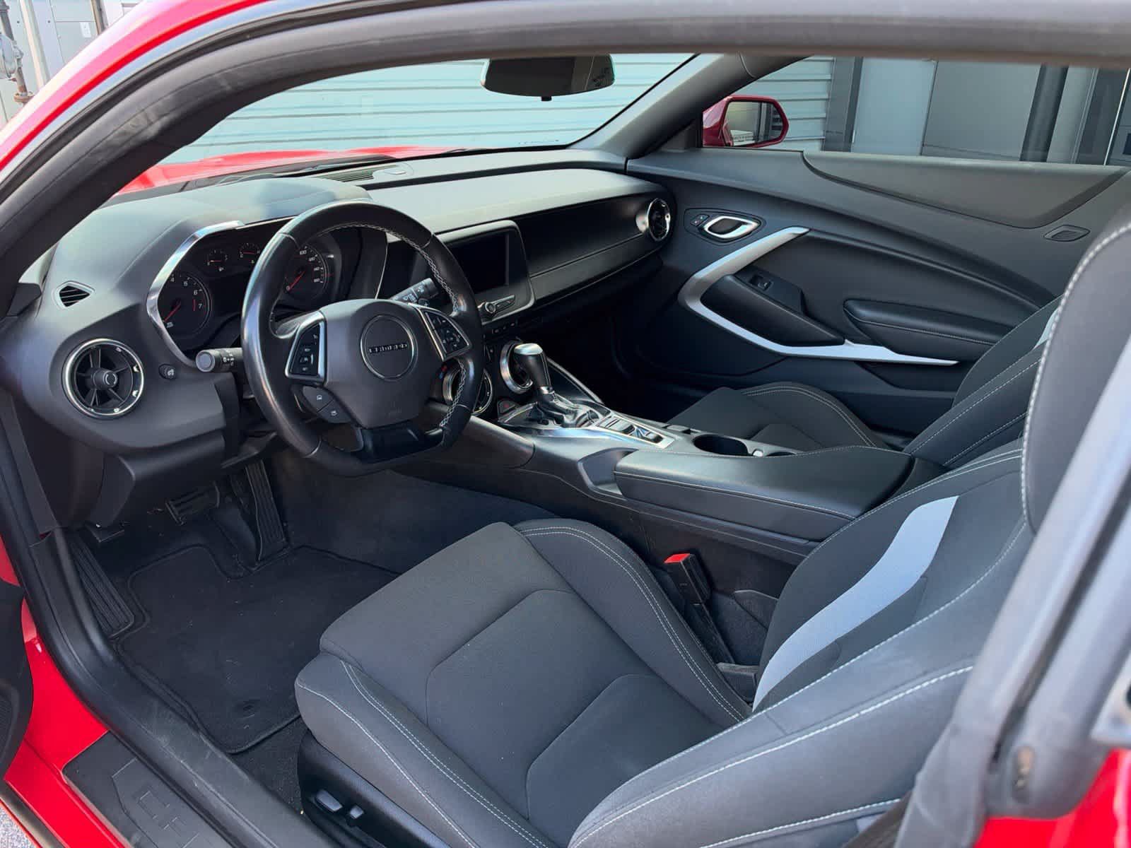 Used 2022 Chevrolet Camaro LT RWD image 11