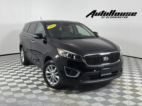 Used 2016 Kia Sorento L FWD image 1