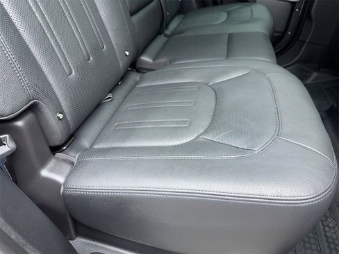 Used 2022 Land Rover Defender 110 SE image 53