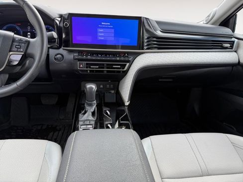 Used 2025 Toyota Camry XSE image 14