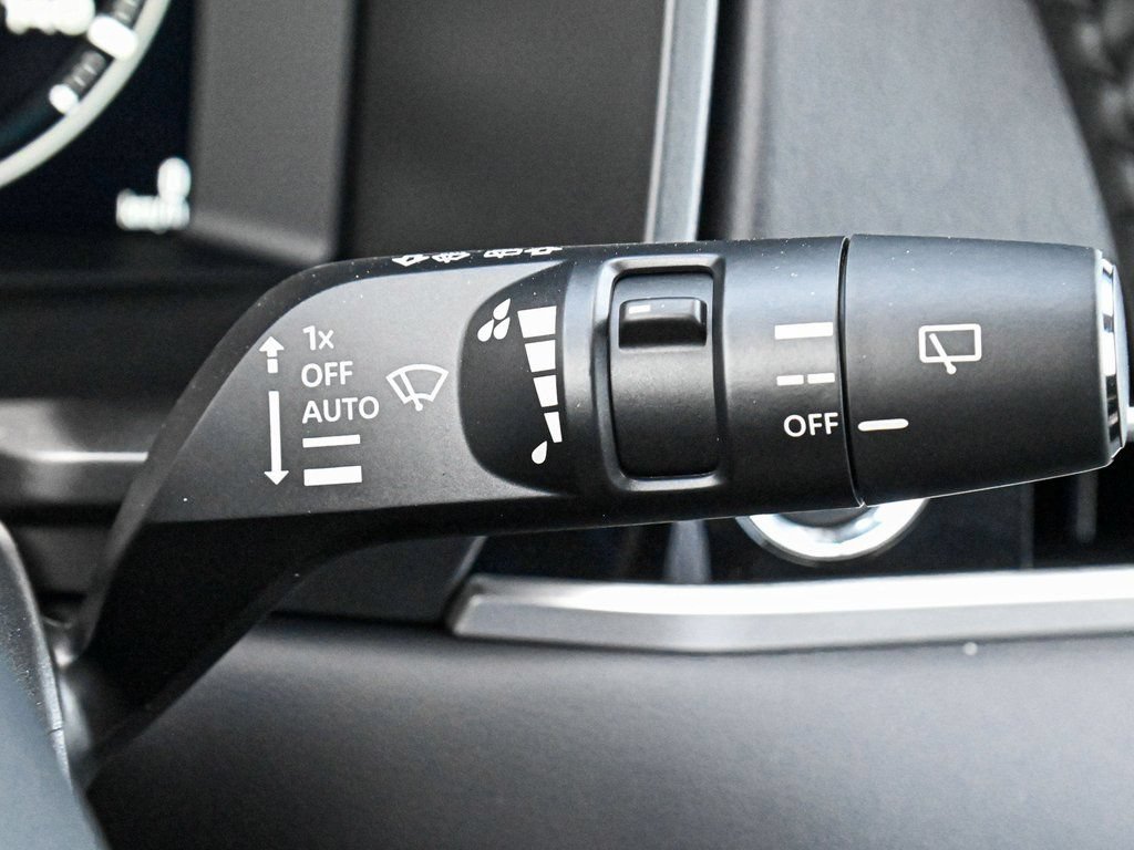 Used 2024 Mitsubishi Outlander SE AWD/4WD image 32