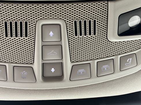 Used 2023 Lincoln Navigator L Reserve AWD/4WD image 31