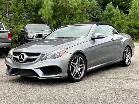 Used 2016 Mercedes-Benz E 400 Cabriolet image 2