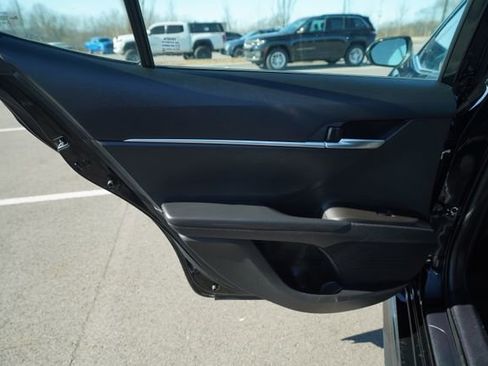 Used 2024 Toyota Camry SE image 15