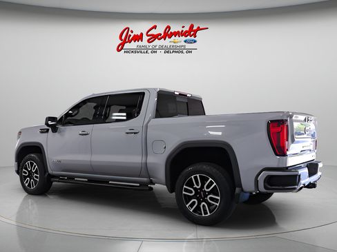 Used 2024 GMC Sierra 1500 AT4 w/ AT4 Preferred Package AWD/4WD image 4