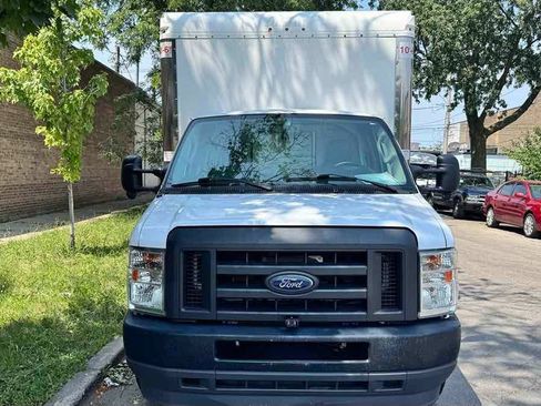 Used 2021 Ford E-350 and Econoline 350 Super Duty w/ Power Windows & Locks Group RWD image 2